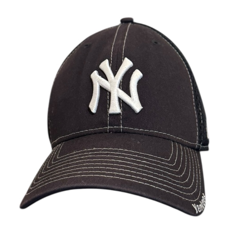 Black Baseball Cap With White Logo